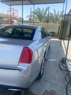كرايسلر 300